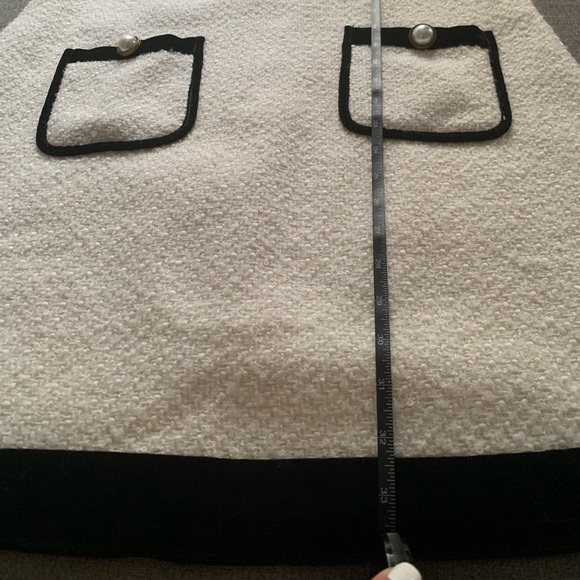 White black , channel vibe dress ,brain new - Picture 5 of 9